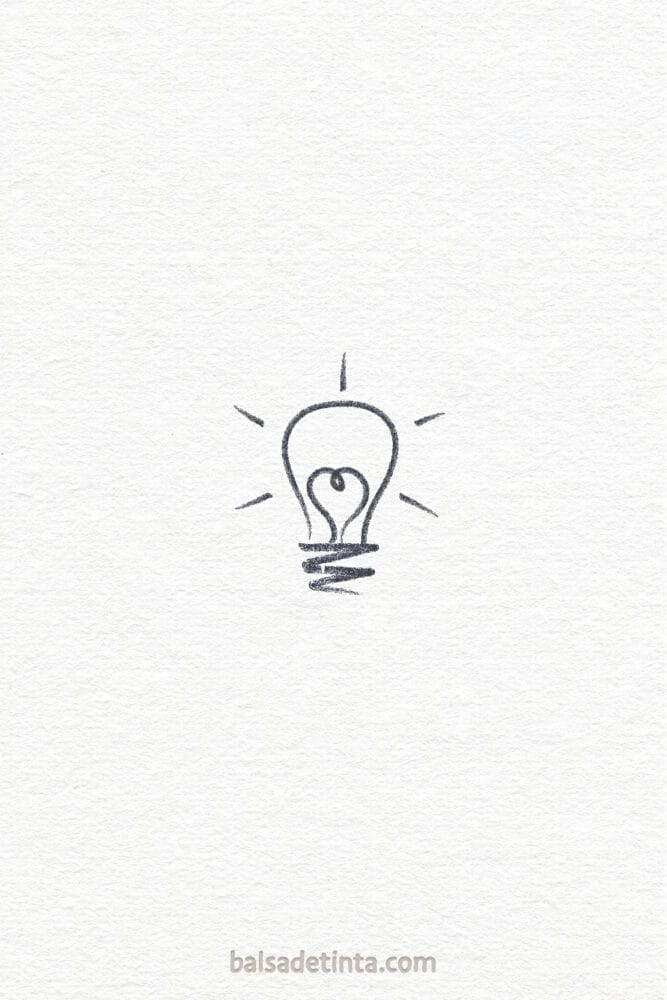 Imagen de tatuaje sencillo: bombilla